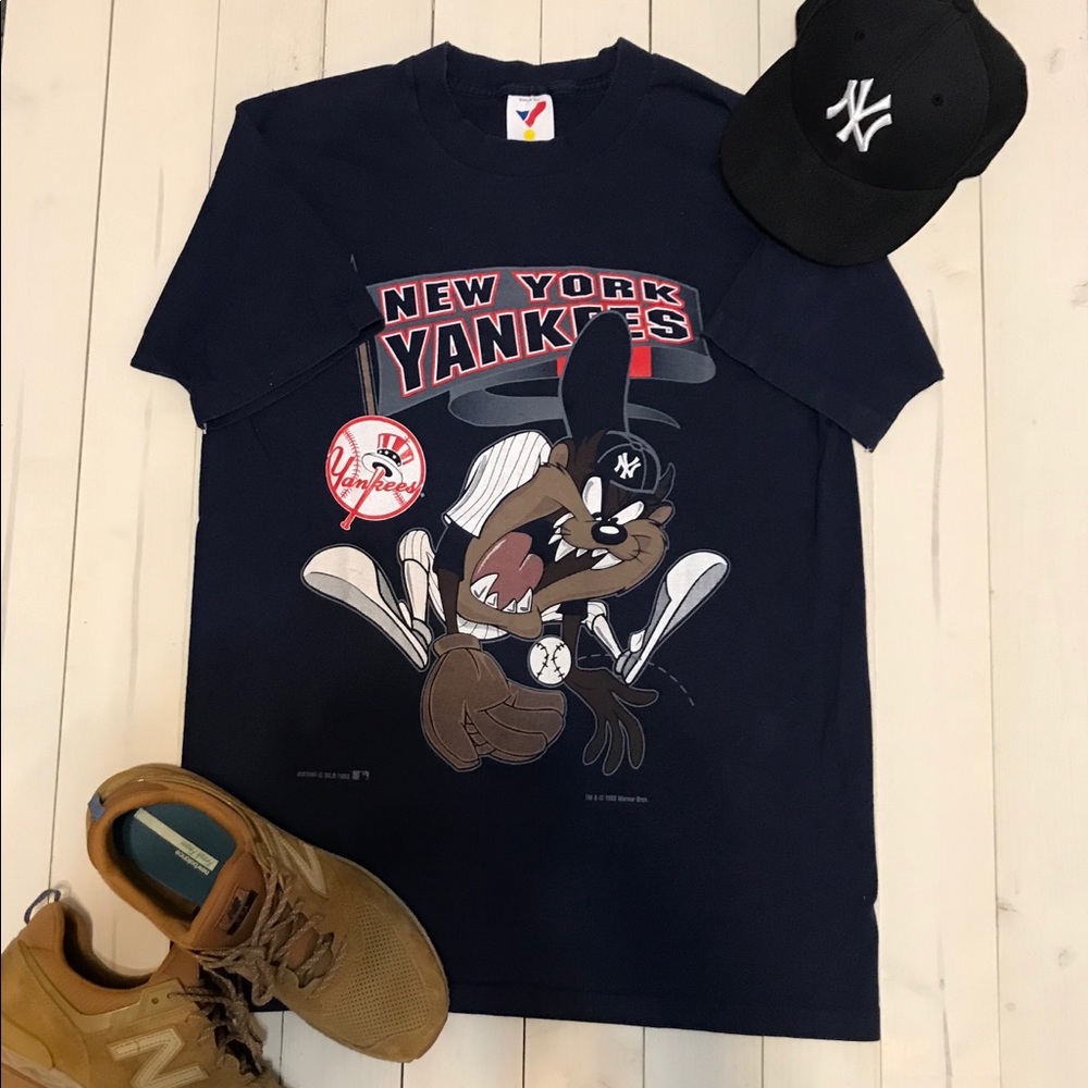 New York Yankees Taz Short Sleeve shirt